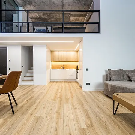 アパート Center Loft Near Port *