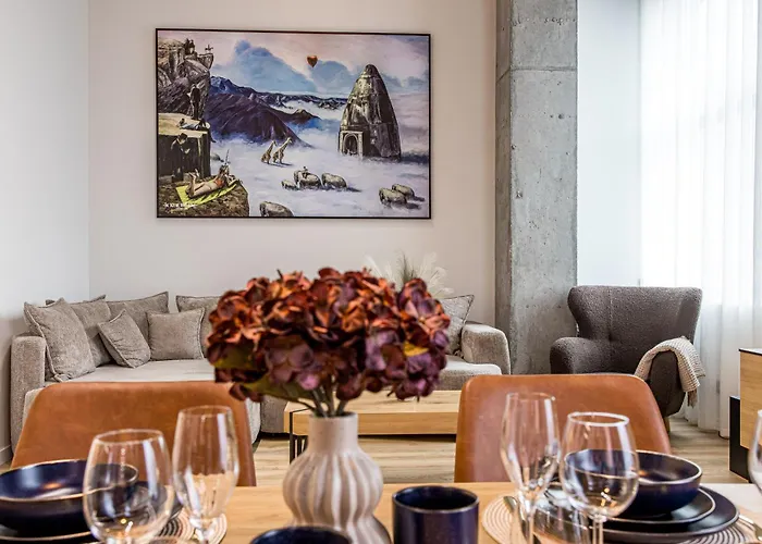 Center Loft Near Port קלייפדה