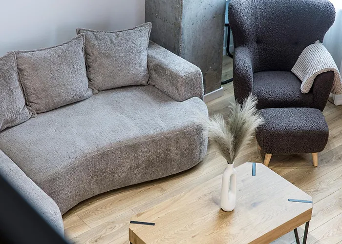 Center Loft Near Port קלייפדה